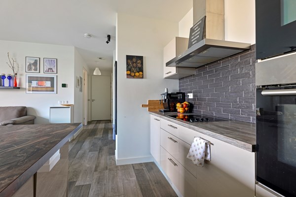 Medium property photo - Nida Senffstraat 159, 1095 MX Amsterdam